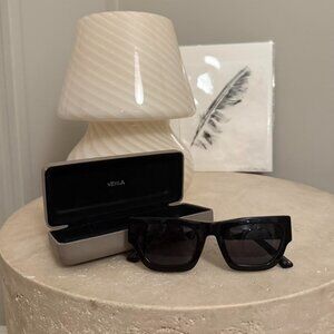 VEHLA Women's Black Sunglasses